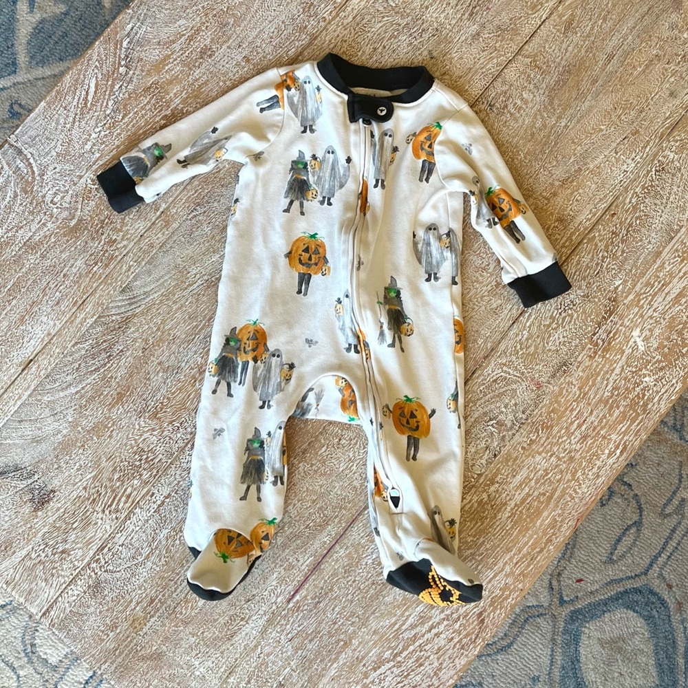 Burt’s Bees | Halloween Footie Pajamas - Picture 3 of 11